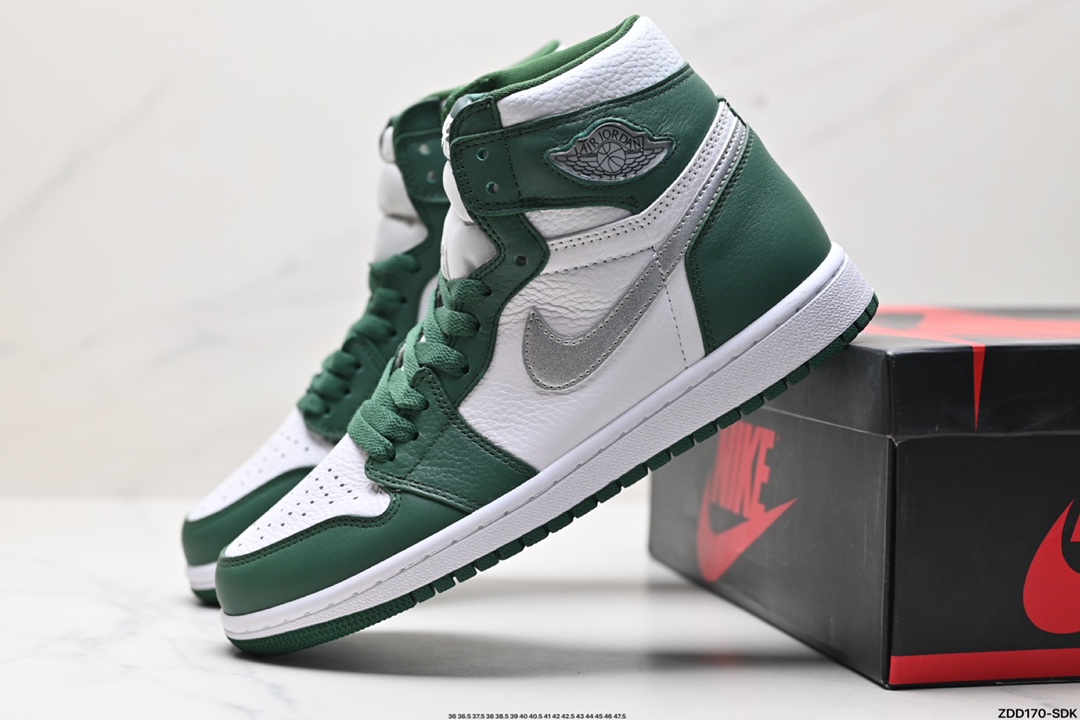 耐克Nike AIR JORDAN 1 RETRO HIGH OG “AJ1代迈克尔·乔丹高帮篮球鞋 DD9335-641