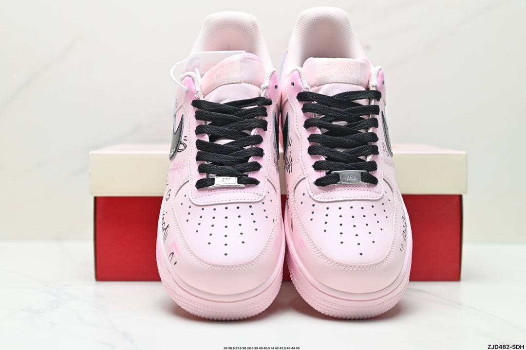 NIKE AIR FORCE 1‘07 LV8 CW2288-111