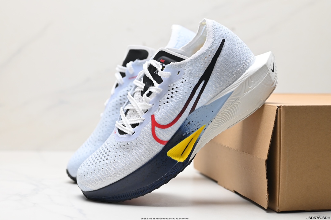 NIKE ZoomX Vaporfly NEXT% 3 马拉松 泡棉超轻缓震运动慢跑鞋 HJ9079-100