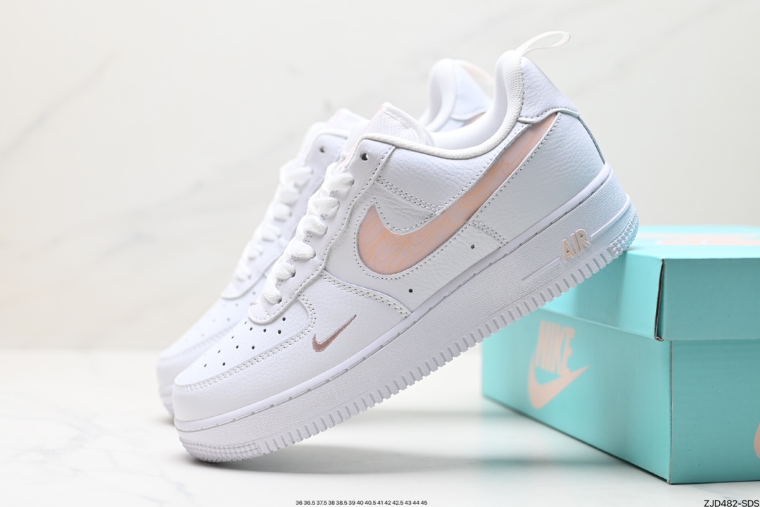 NIKE AIR FORCE 1‘07 LV8 FB8971-700