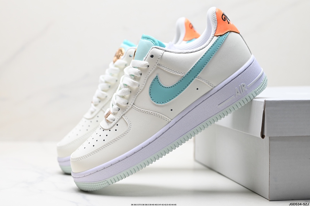 NIKE AIR FORCE 1‘07 HM3728-131