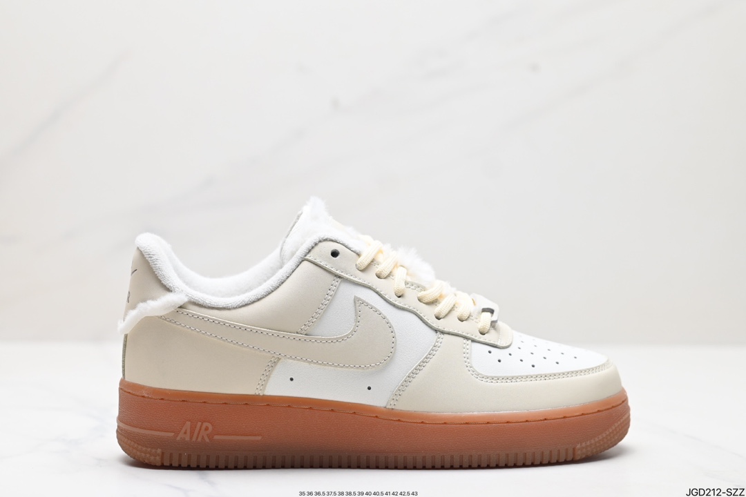 NIKE AIR FORCE 1‘07 LX FV3701-119