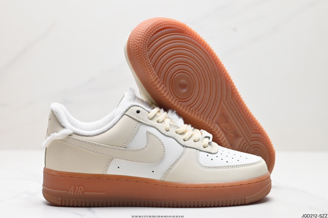 NIKE AIR FORCE 1‘07 LX FV3701-119