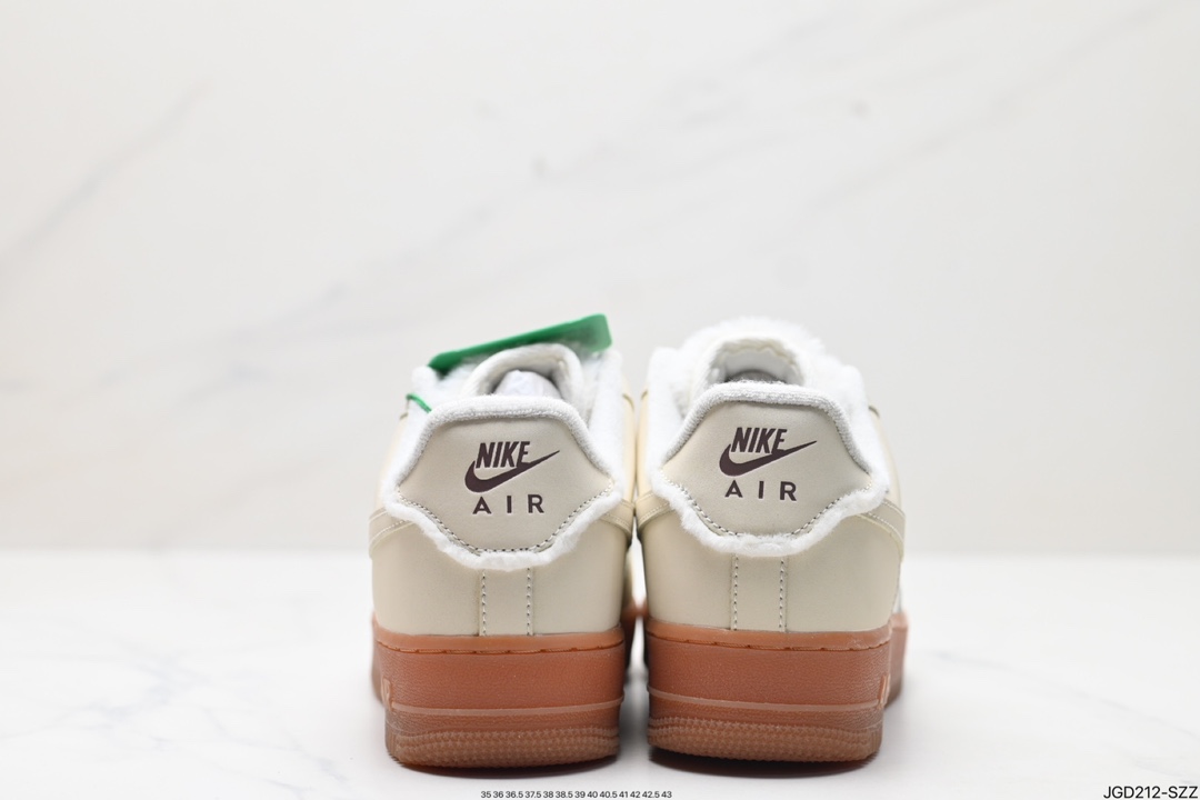 NIKE AIR FORCE 1‘07 LX FV3701-119