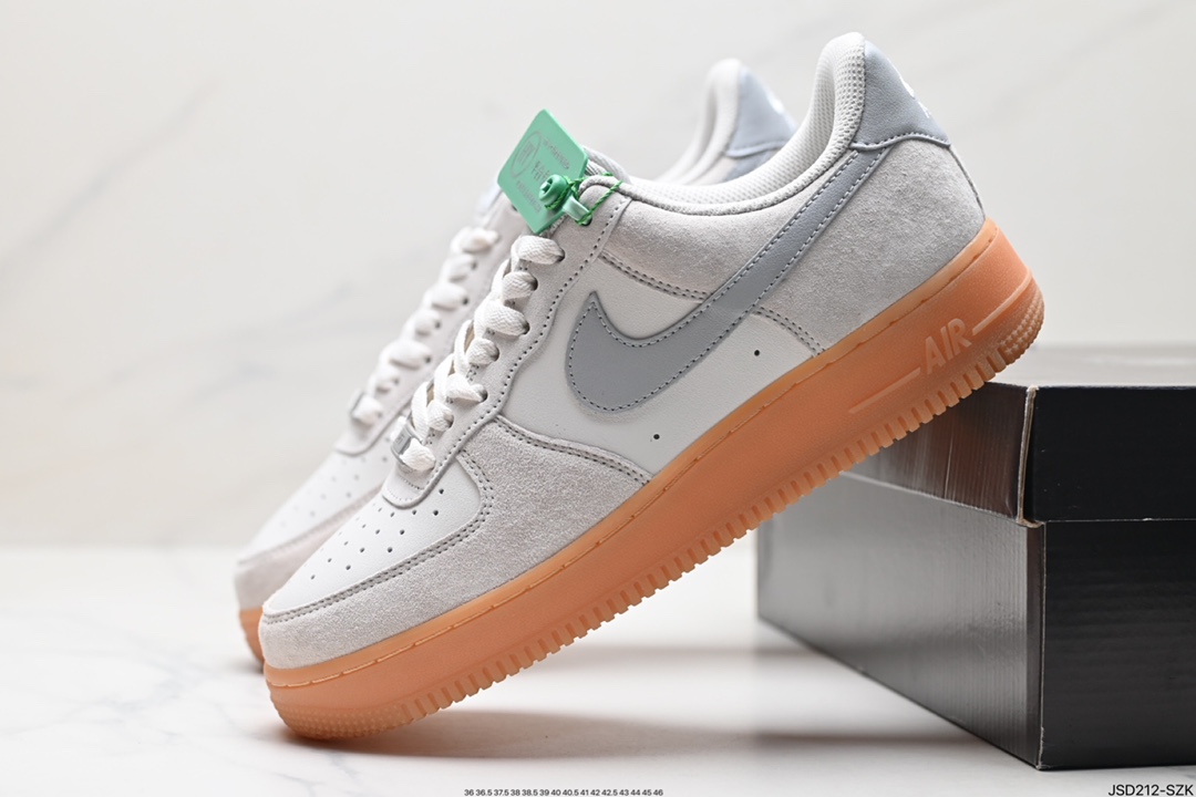 NIKE AIR FORCE 1‘07 LV8 FQ8714-002