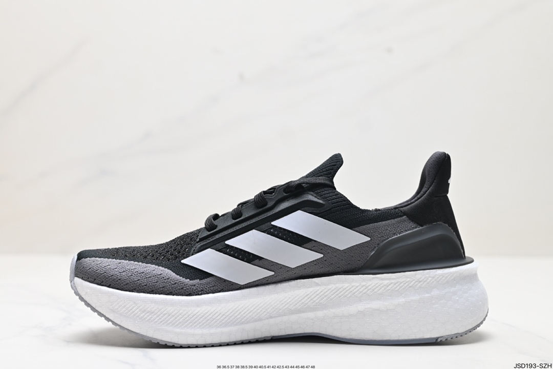 阿迪达斯Adidas Ultraboost 5X 耐磨缓震休闲运动跑鞋 IH3111