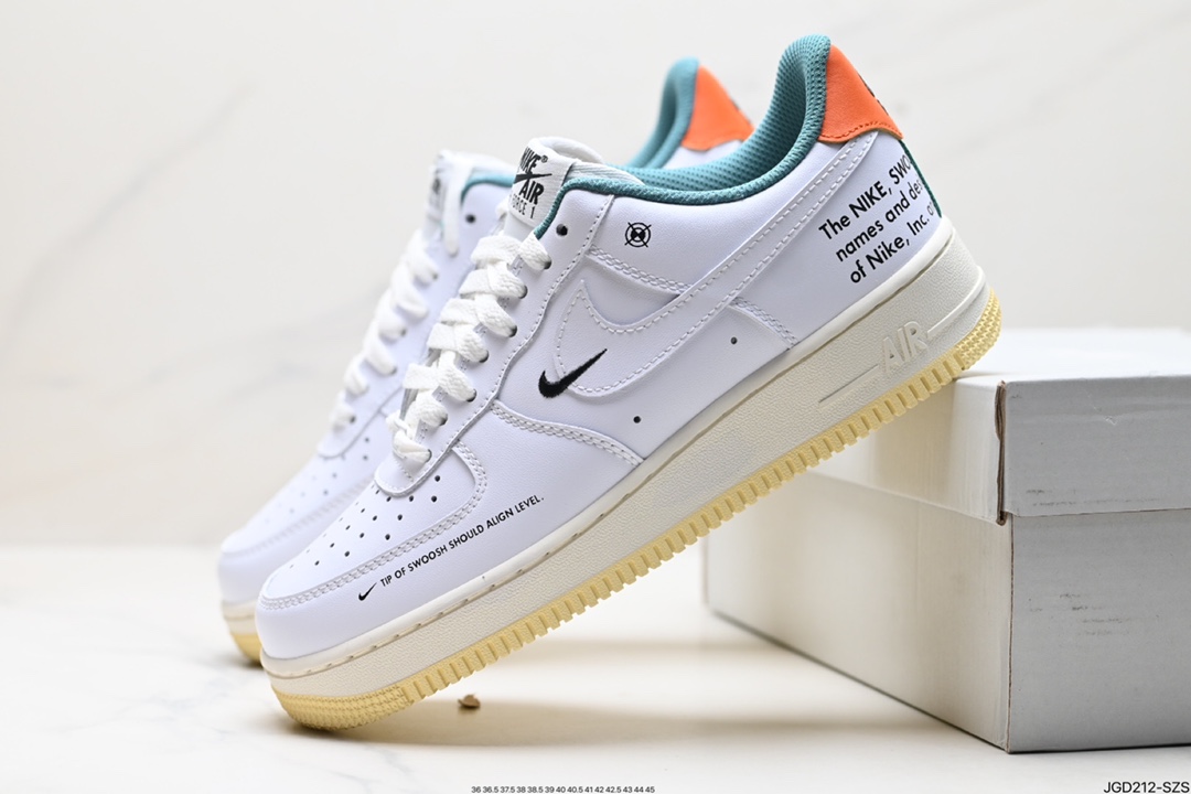 NIKE AlR FORCE 1‘07 DM0970-111