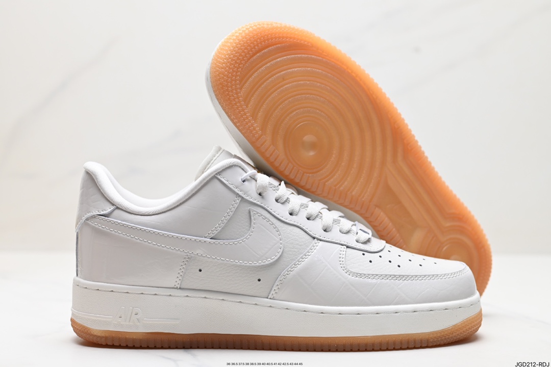 NIKE AIR FORCE 1‘07 LX DZ2708-001