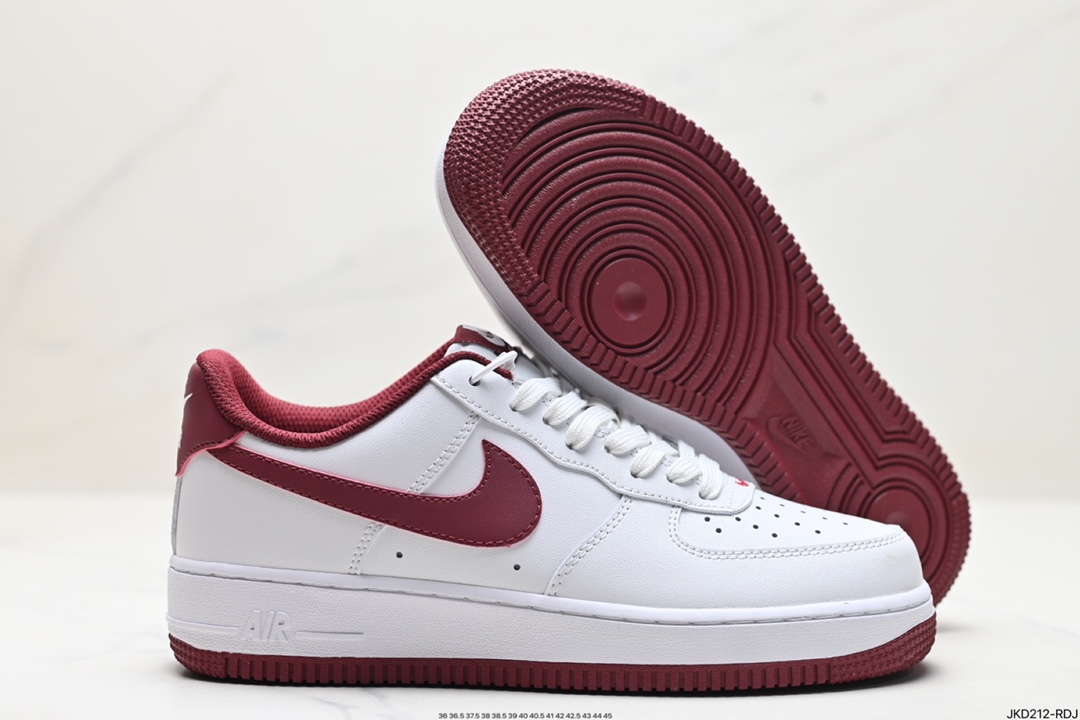 耐克Nike AIR FORCE 1‘07 空军一号低帮百搭休闲运动板鞋 FV5948-105