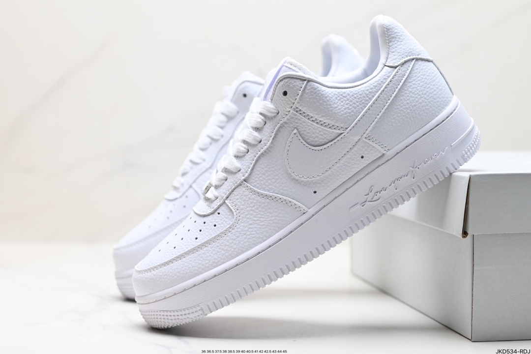 耐克Nike AIR FORCE 1‘07 空军一号低帮百搭休闲运动板鞋 DD1525-10