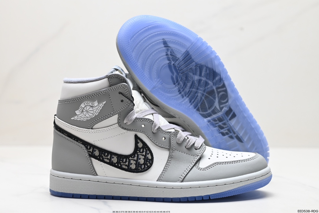 x Nike Jordan Air Jordan 1 High OG 皮革 明星同款 减震防滑耐磨 高帮 复古篮球鞋 3SH130ZDD