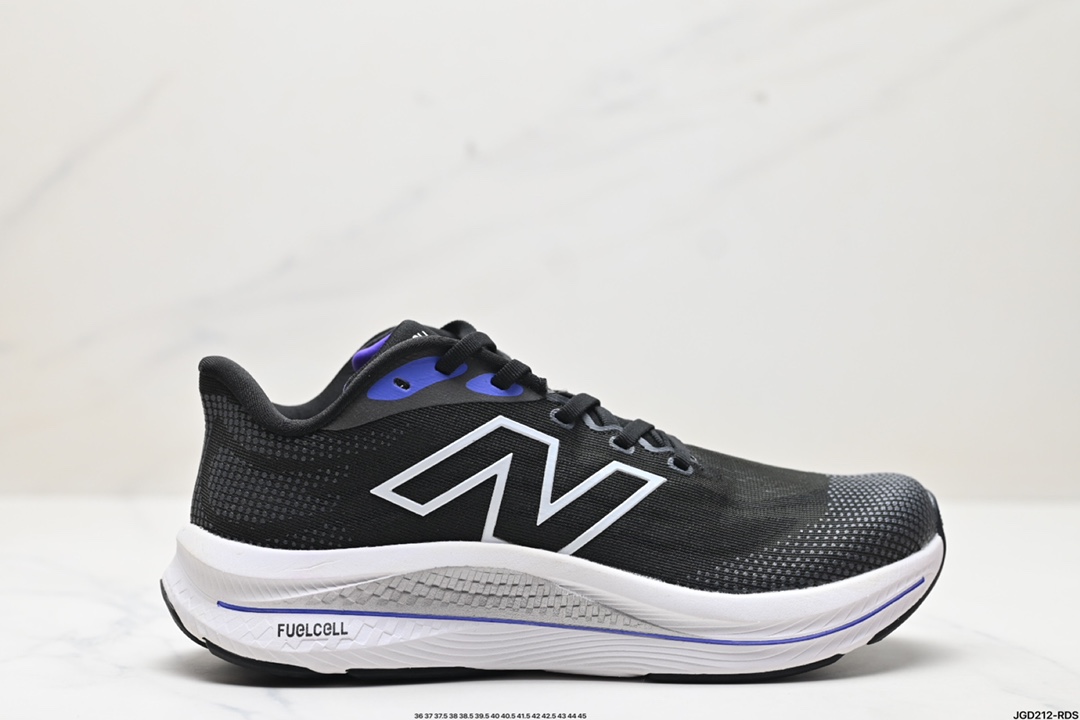 New Balance NB FuelCell 跑步鞋 FuelCell SuperComp Trainer采用FuelCell中底 WWWKELB1