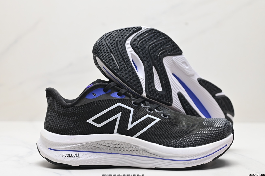 New Balance NB FuelCell 跑步鞋 FuelCell SuperComp Trainer采用FuelCell中底 WWWKELB1