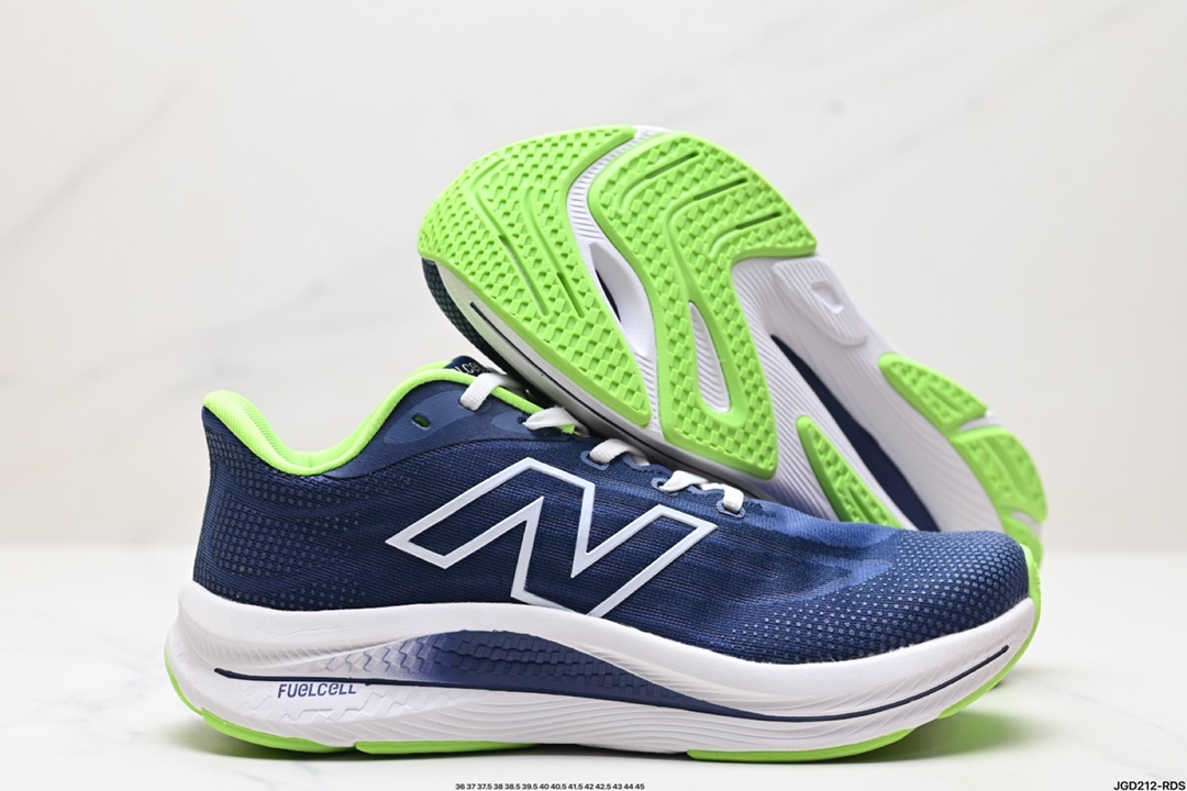 New Balance NB FuelCell 跑步鞋 FuelCell SuperComp Trainer采用FuelCell中底 WWWKELB1