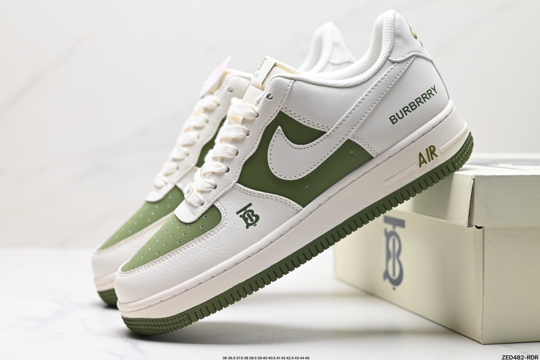 NIKE AIR FORCE 1‘07  888168-221