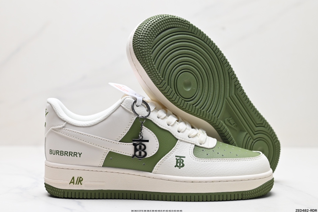 NIKE AIR FORCE 1‘07  888168-221