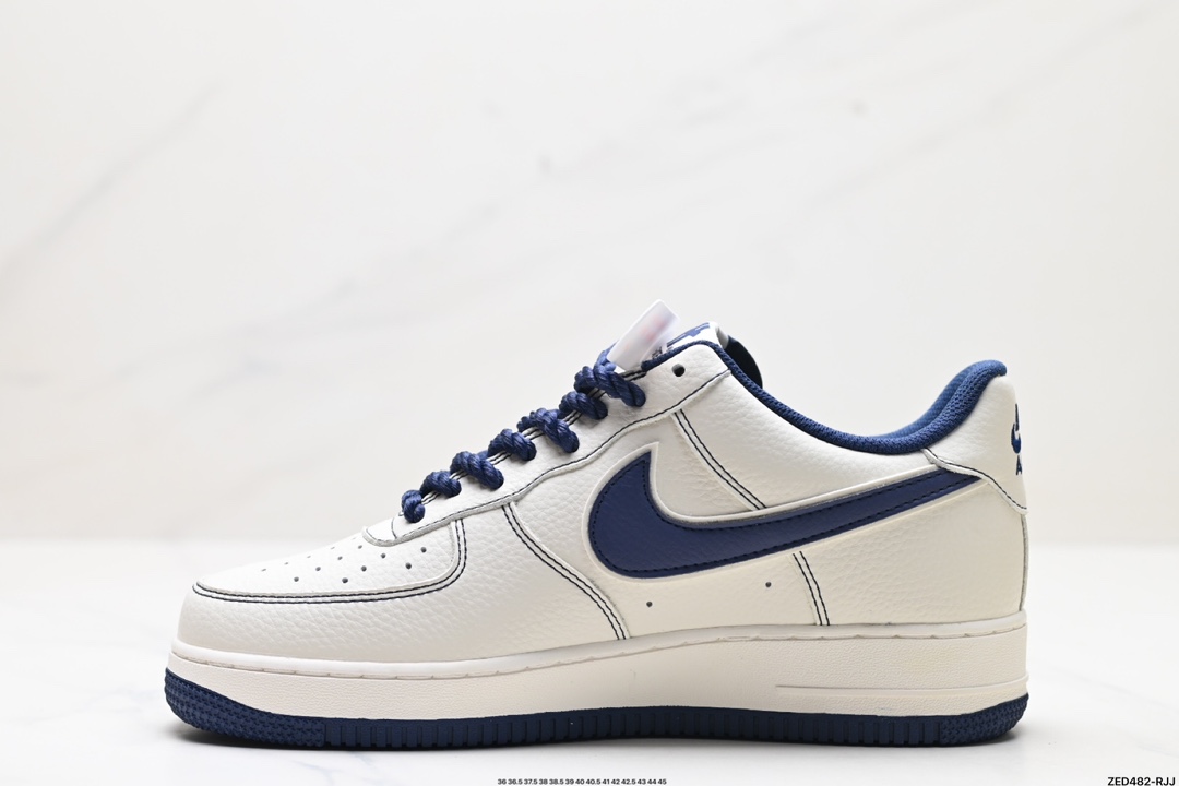 NIKE AIR FORCE 1‘07 LV8  UT2023-205