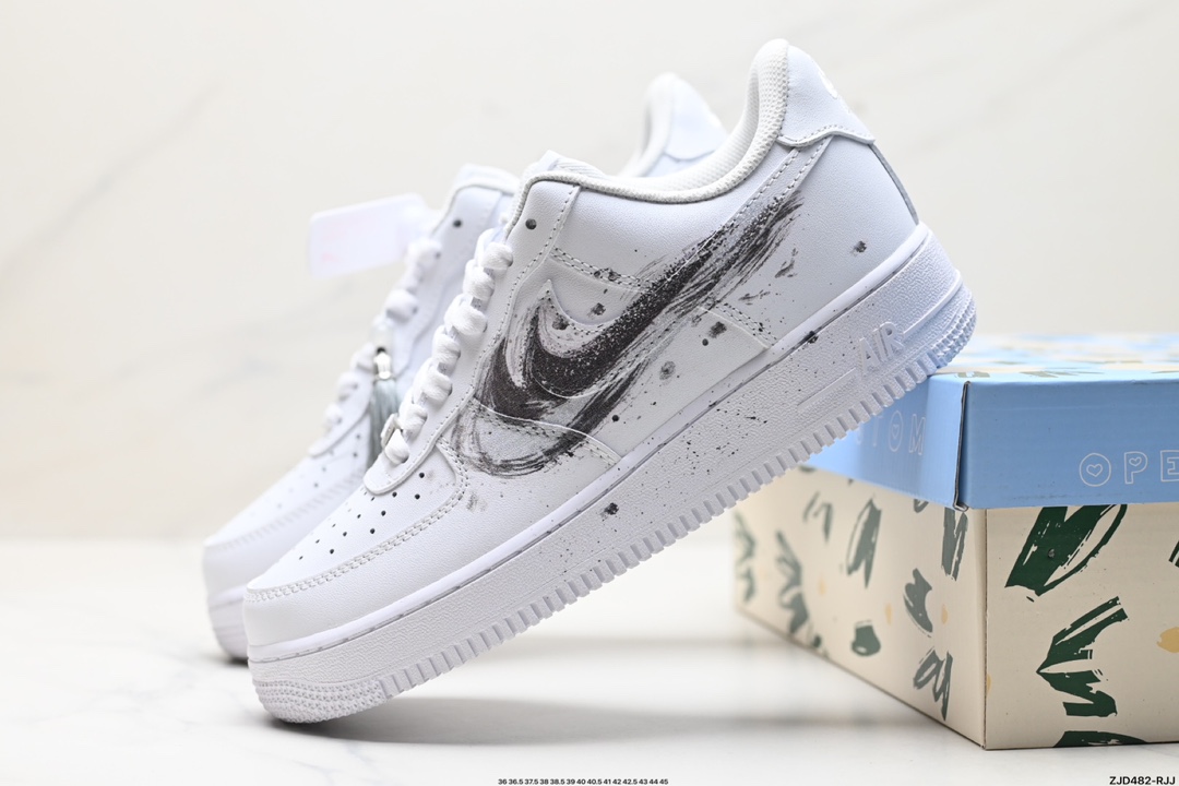 NIKE AIR FORCE 1‘07  LL6976-521