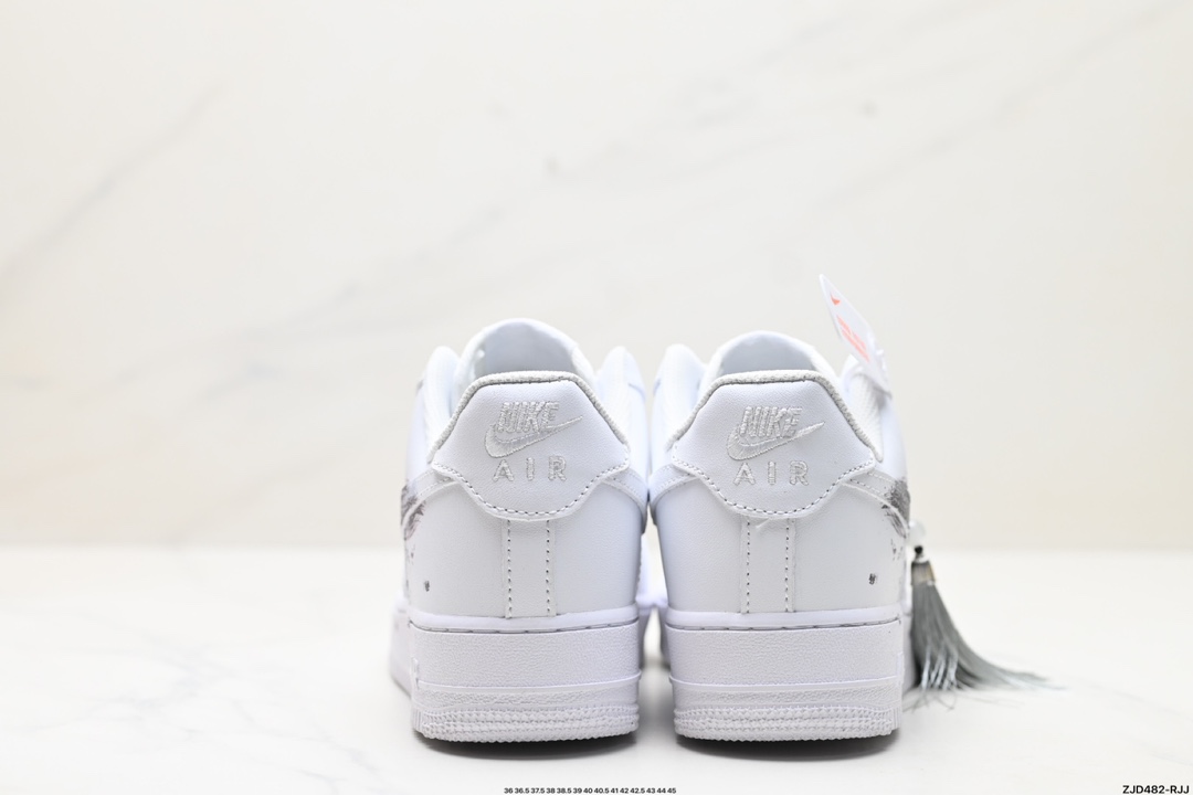 NIKE AIR FORCE 1‘07  LL6976-521