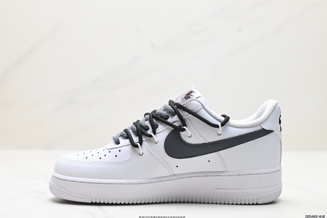 NIKE AIR FORCE 1‘07  ZH0316-031