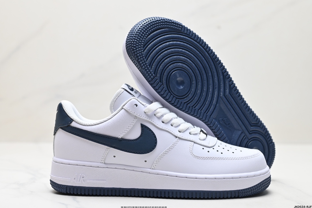 耐克Nike AIR FORCE 1‘07 空军一号低帮百搭休闲运动板鞋  FJ4146-104