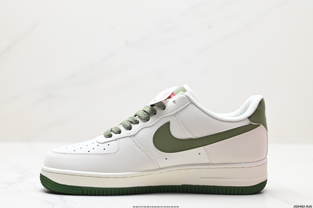 NIKE AIR FORCE 1‘07 LV8 HD19658-003