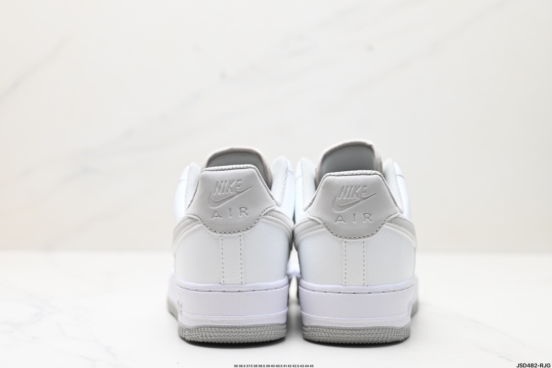 NIKE AIR FORCE 1‘07 LV8  LS0216-025