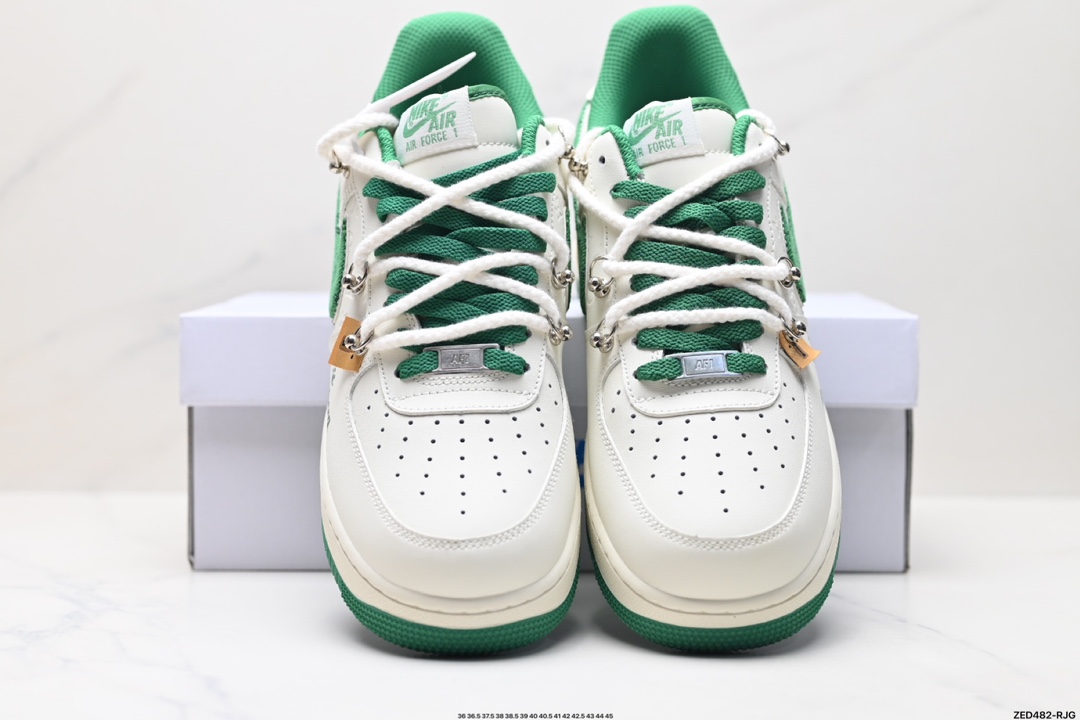 NIKE AIR FORCE 1‘07  LV0506-330