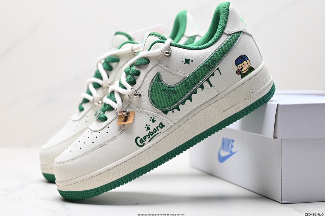 NIKE AIR FORCE 1‘07  LV0506-330