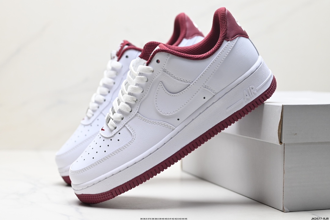 耐克Nike AIR FORCE 1‘07 空军一号低帮百搭休闲运动板鞋  DR9867-102