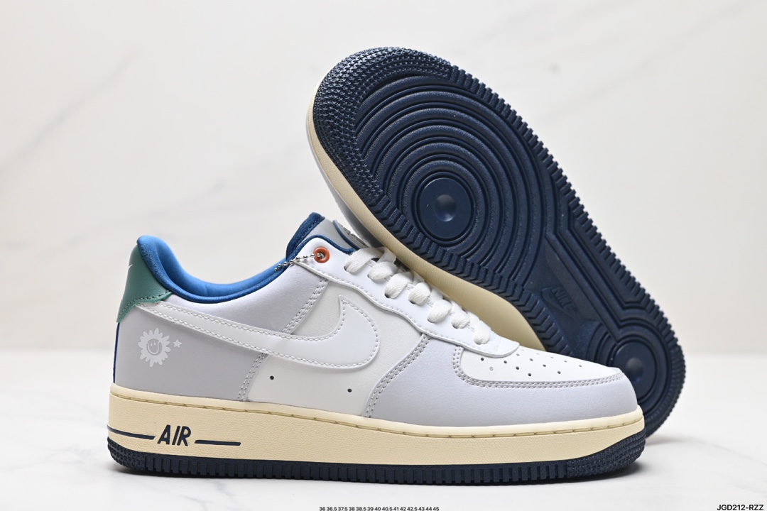 NIKE AIR FORCE 1‘07 HM3721-111