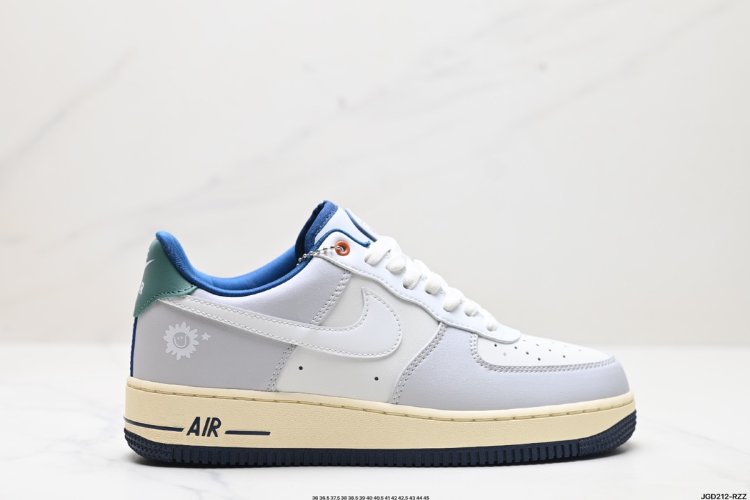 Air Jordan Force 1 progettista
 Scarpe Air Jordan Top bassi