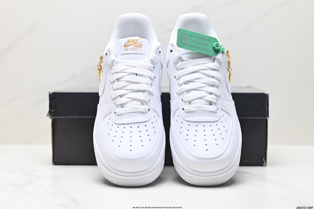 NIKE AIR FORCE 1‘07 LX DD1525-100