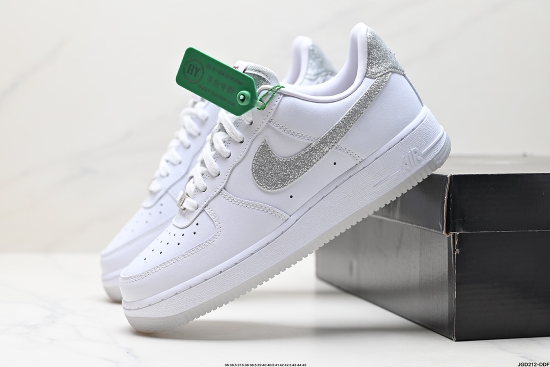 NIKE AIR FORCE 1‘07 HM9656-001