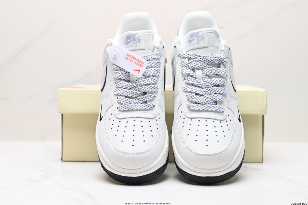 NIKE AIR FORCE 1‘07 LV8 AC 639822