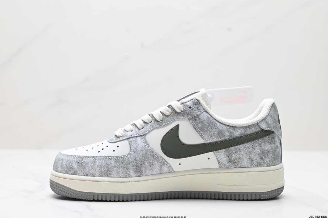 NIKE AIR FORCE 1‘07 BL5866-908