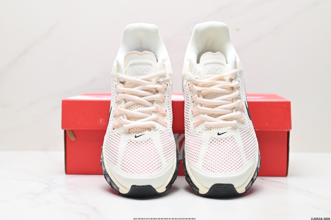 Nike Air Max 2013 联名气垫跑鞋 整体依旧以Stussy标志性的麻布编织材质覆盖 HF3660-100