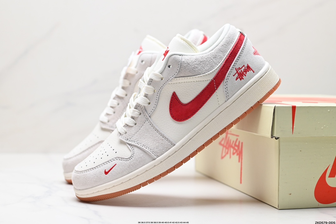 Nike Air Jordan 1 Low AJ1乔1低帮休闲板鞋 SJ9950-023