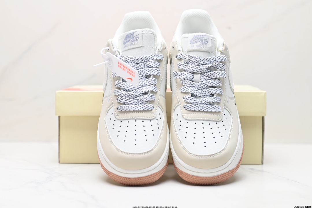 NIKE AIR FORCE 1‘07 AC-639811