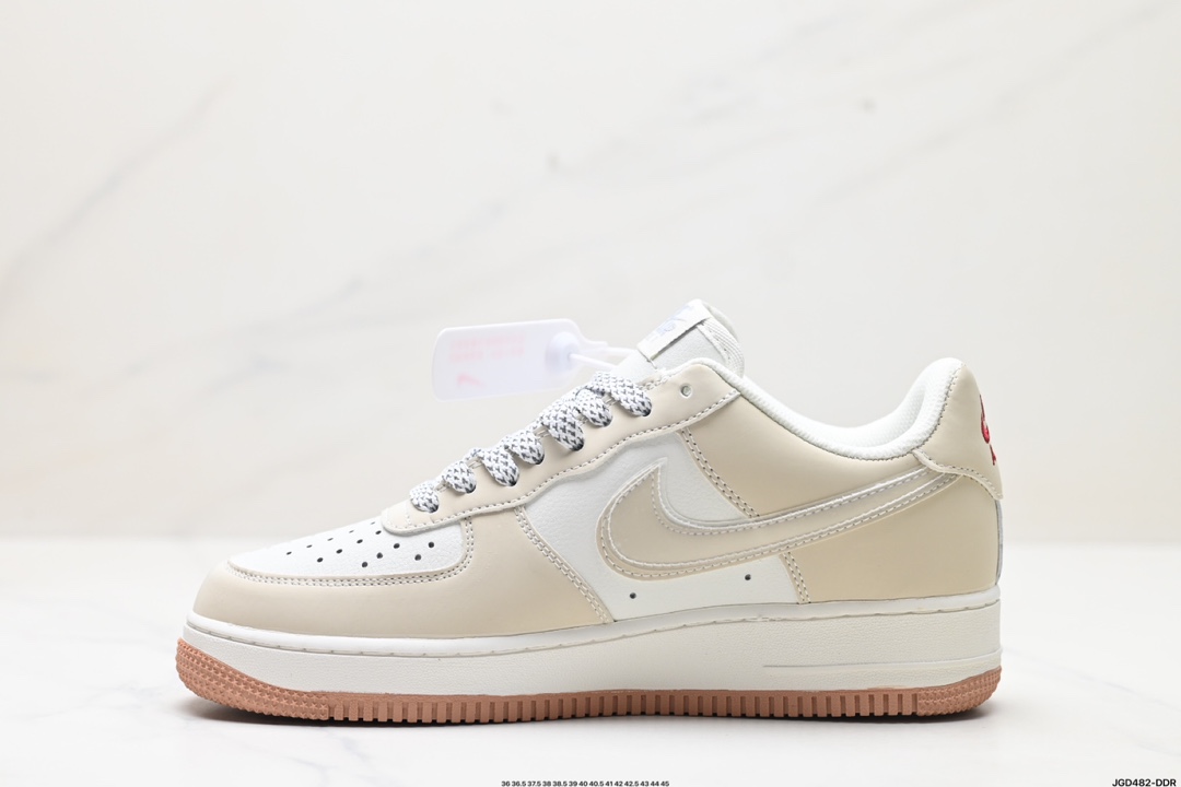 NIKE AIR FORCE 1‘07 AC-639811