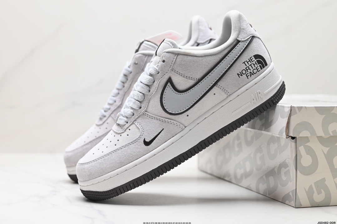 NIKE AIR FORCE 1‘07 HD1968-015