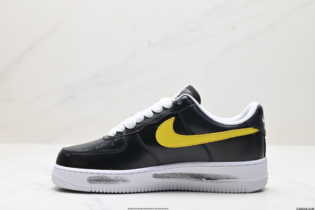 NIKE AIR FORCE 1‘07 AQ3692-004