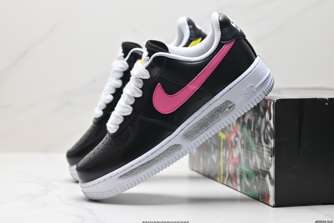 耐克Nike AIR FORCE 1‘07 空军一号低帮百搭休闲运动板鞋 AQ3692-004