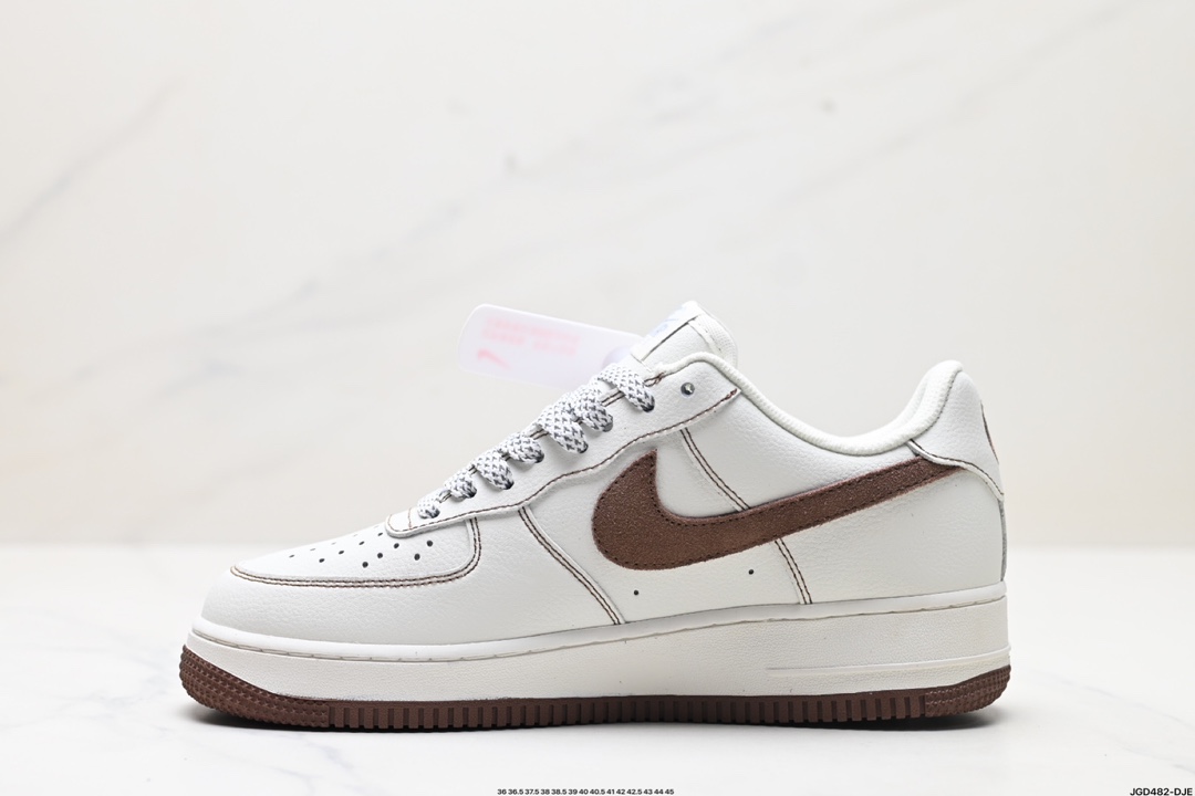 NIKE AIR FORCE 1‘07 769822