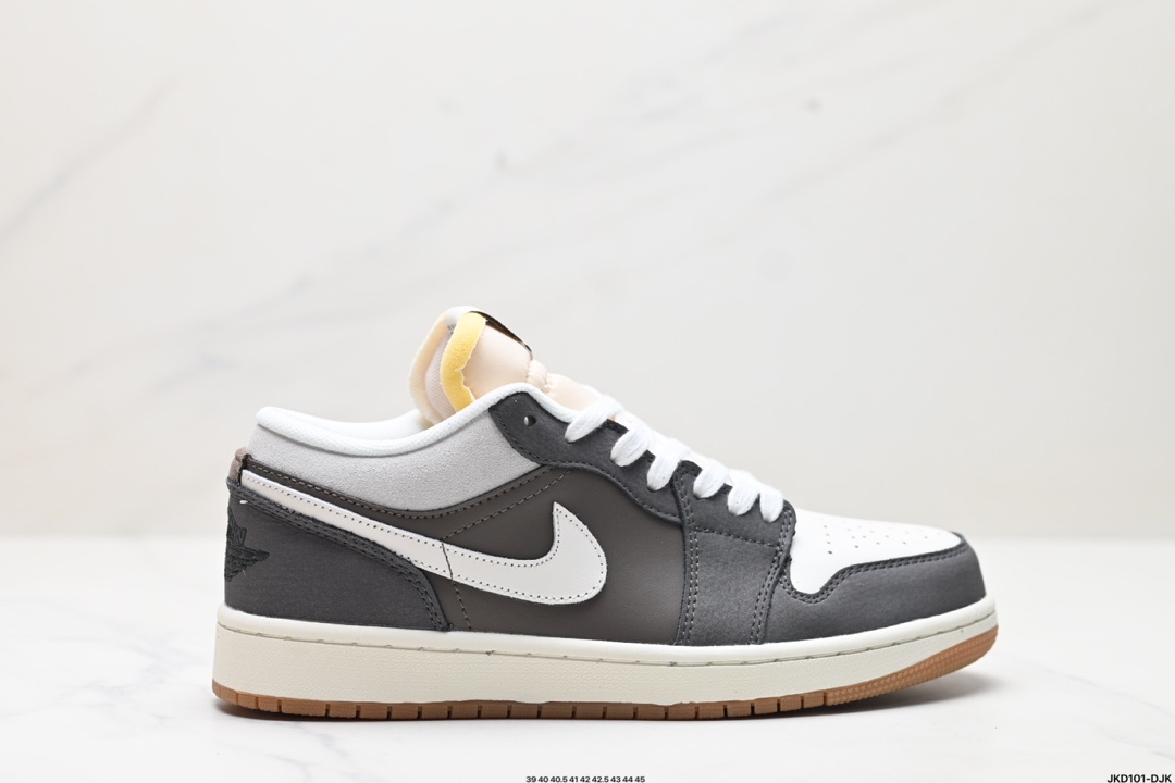 Air Jordan 1 Online
 Skateboard Shoes Air Jordan Low Tops