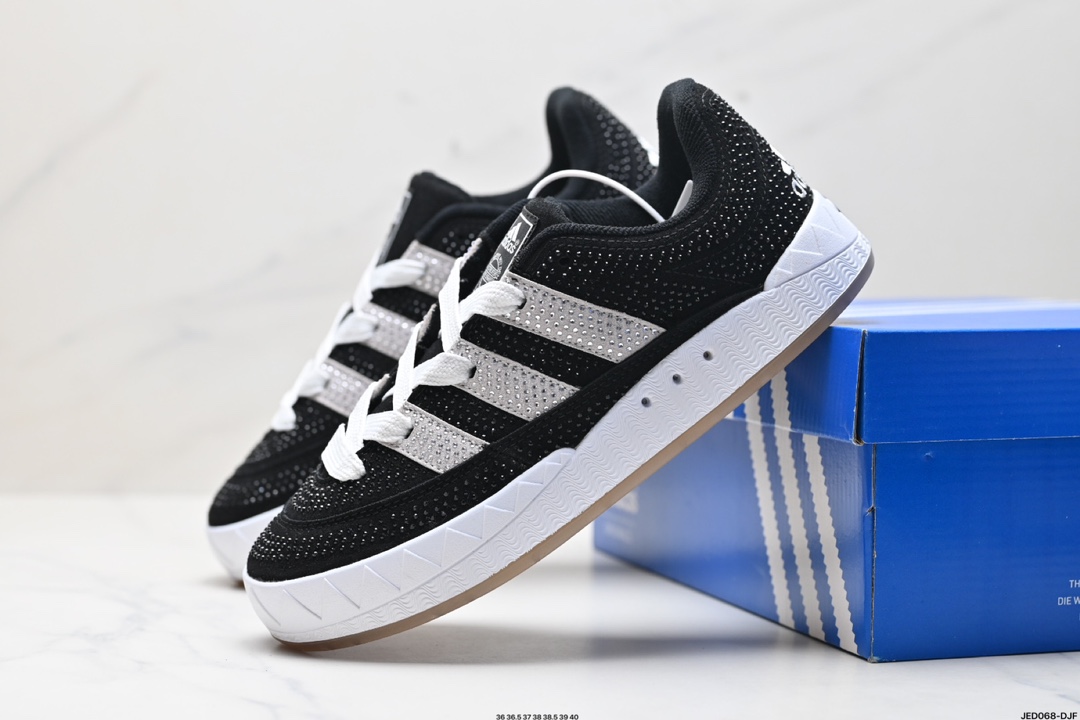 Adidas Adimatic Low 马蒂奇系列低帮 复古鲨鱼面包鞋运动休闲滑板板鞋   GY2089