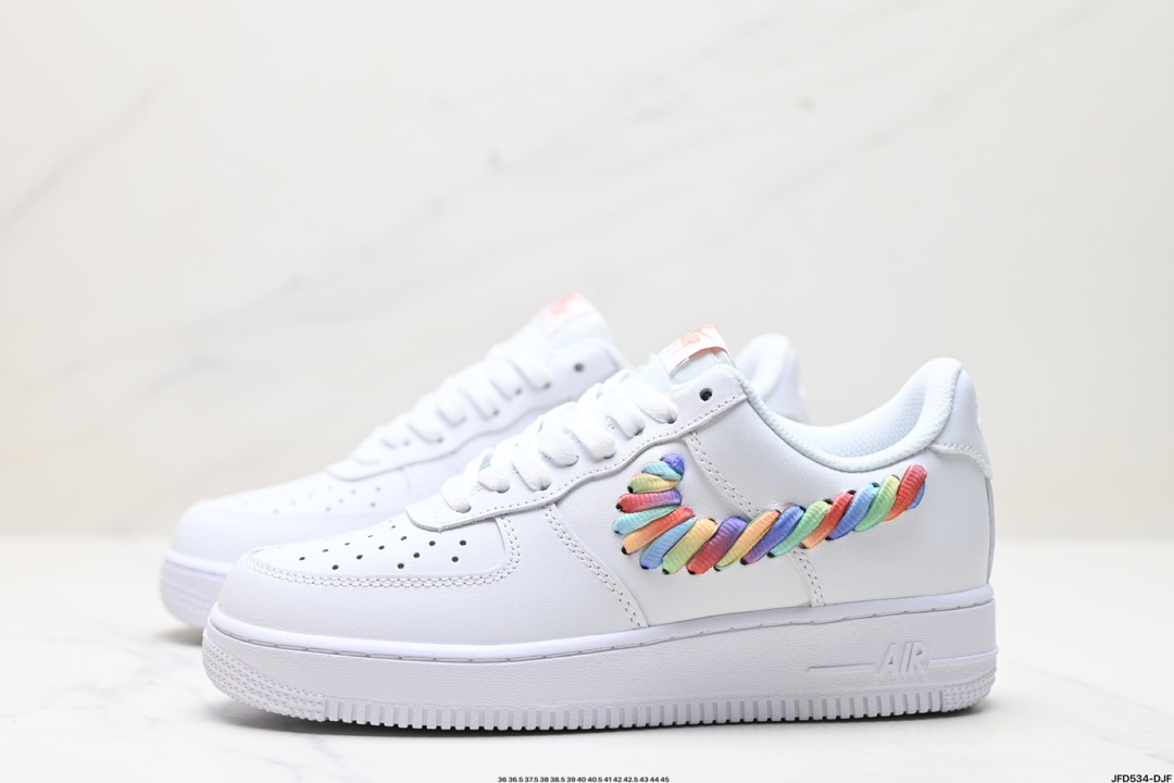 耐克Nike AIR FORCE 1’07 空军一号低帮百搭休闲运动板鞋  FQ4948-100