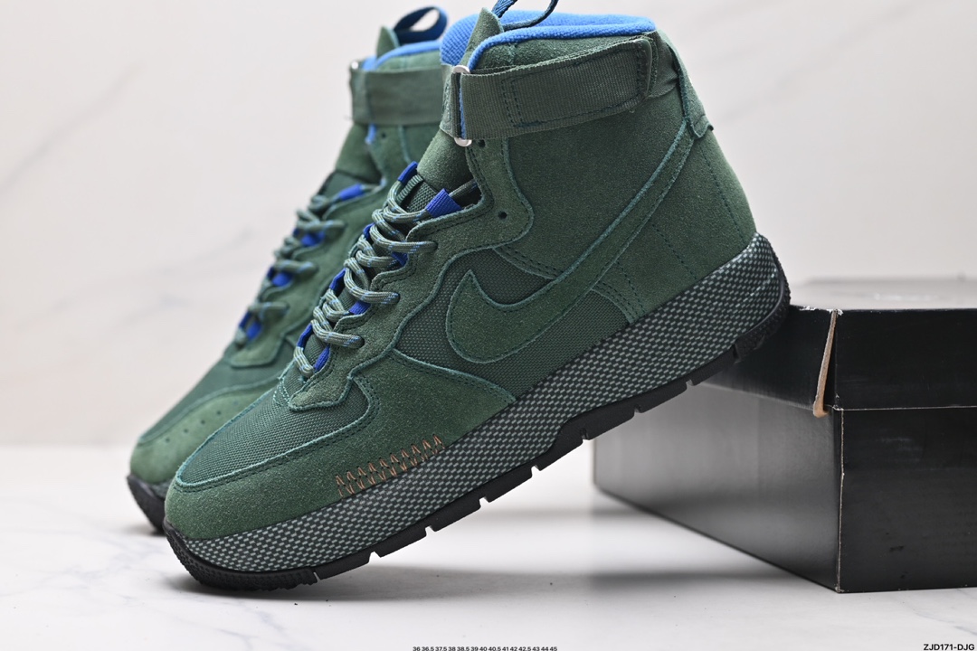 NIKE AIR FORCE 1 WILD  FB2348-700