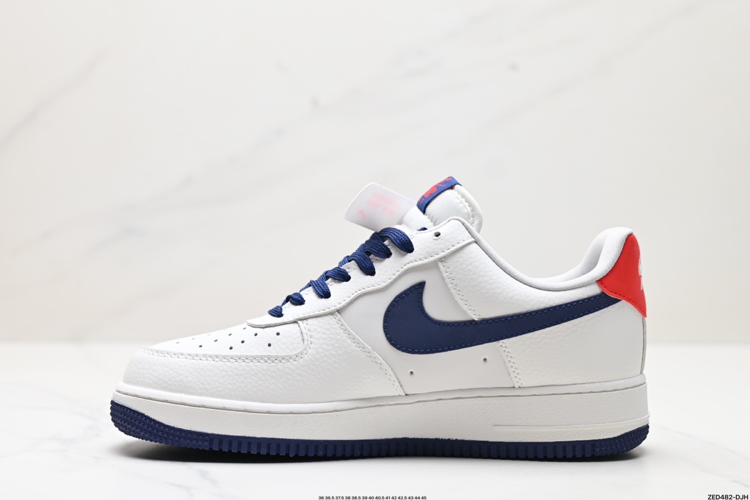 NIKE AIR FORCE 1‘07  KK1988-001