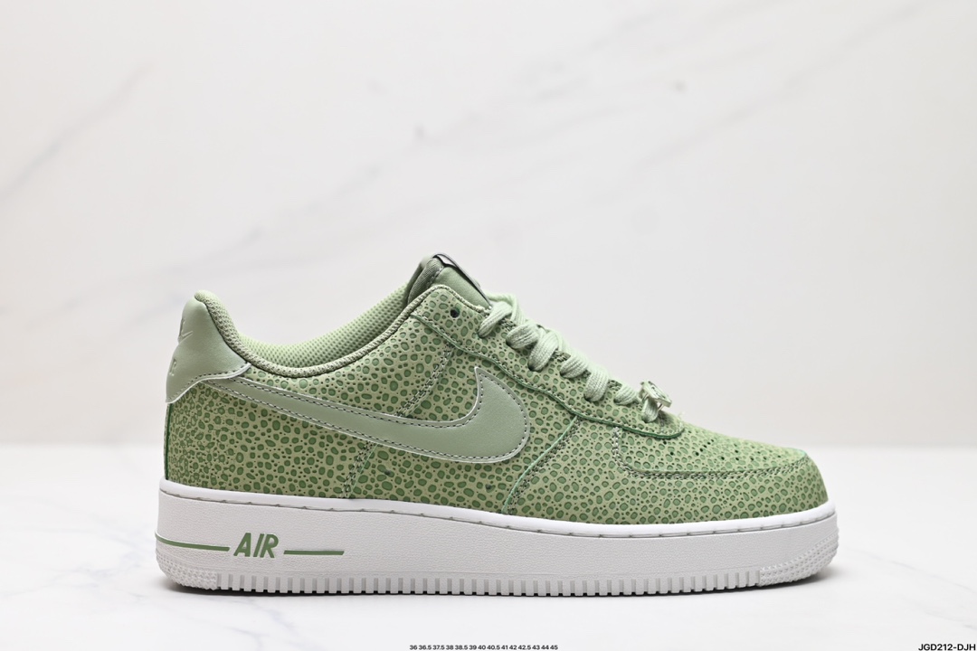 NIKE AIR FORCE 1‘07 LV8  FV6519-200